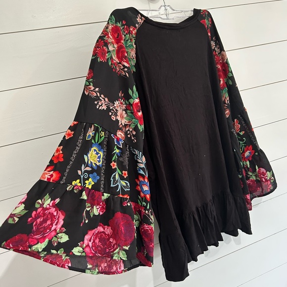 The Pioneer Woman Black Blouse with Vibrant Floral Sleeves - Picture 6 of 6
